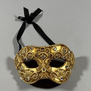 Authentic Handmade Venetian Mask si Lucia Imports